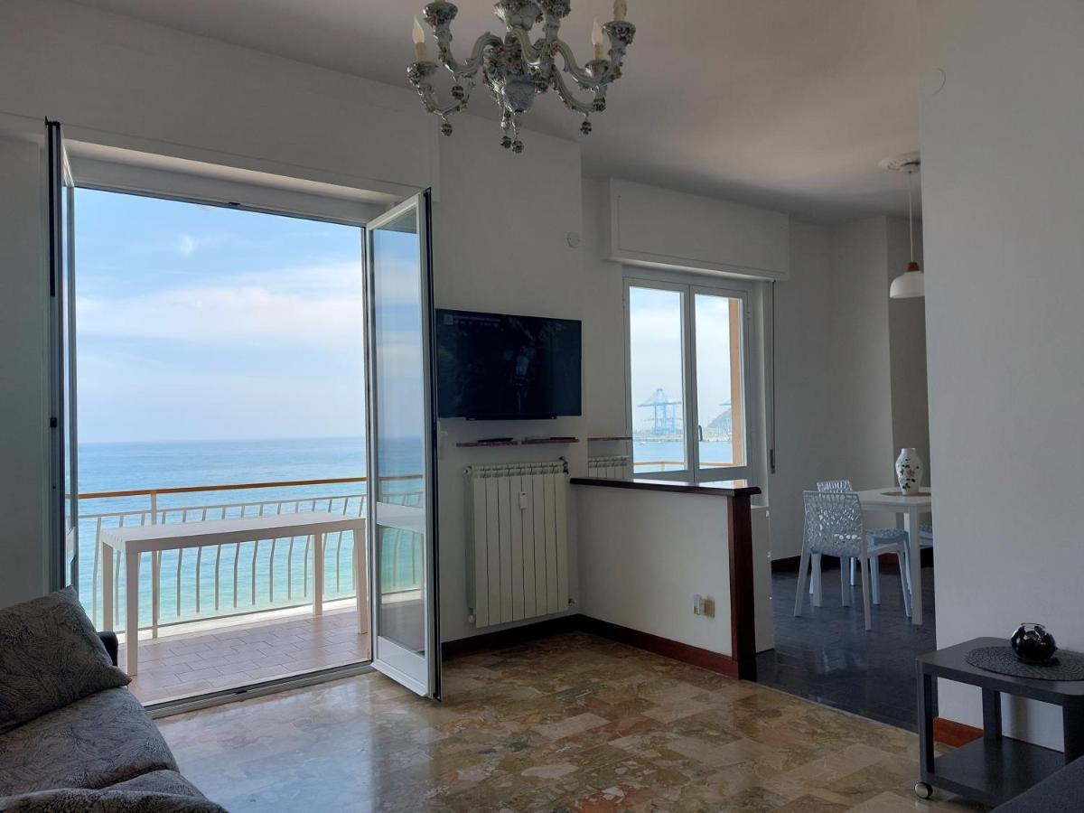 Maremare, Really On The Beach, With Private Parking Savona Buitenkant foto