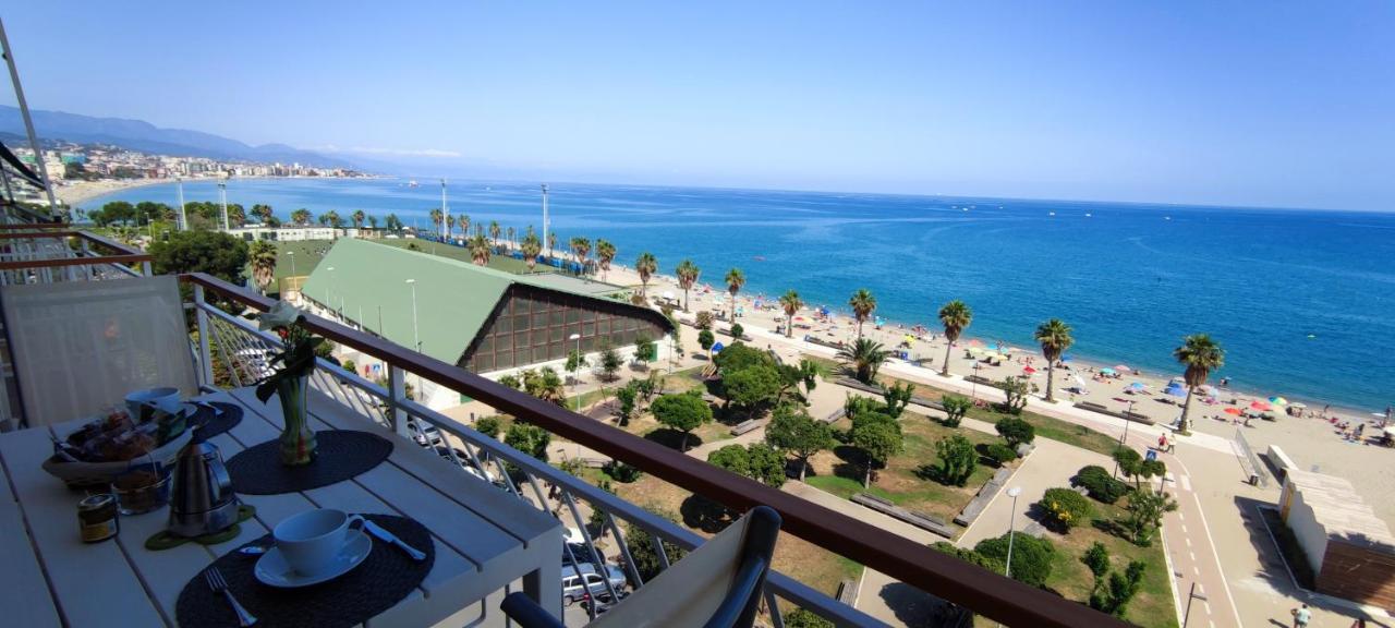 Maremare, Really On The Beach, With Private Parking Savona Buitenkant foto